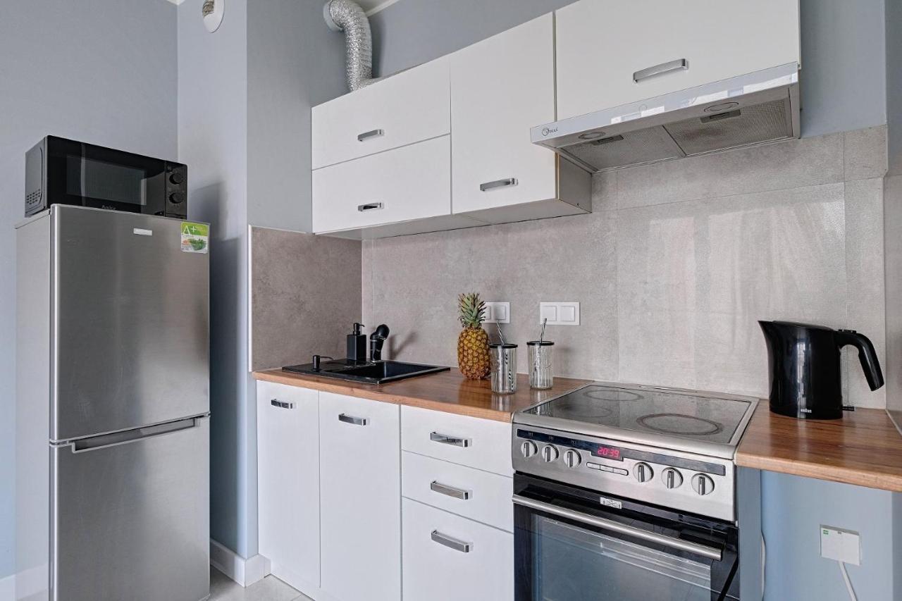2Br Apt Strzelecka 24 With Balcony Lejlighed Warszawa Eksteriør billede