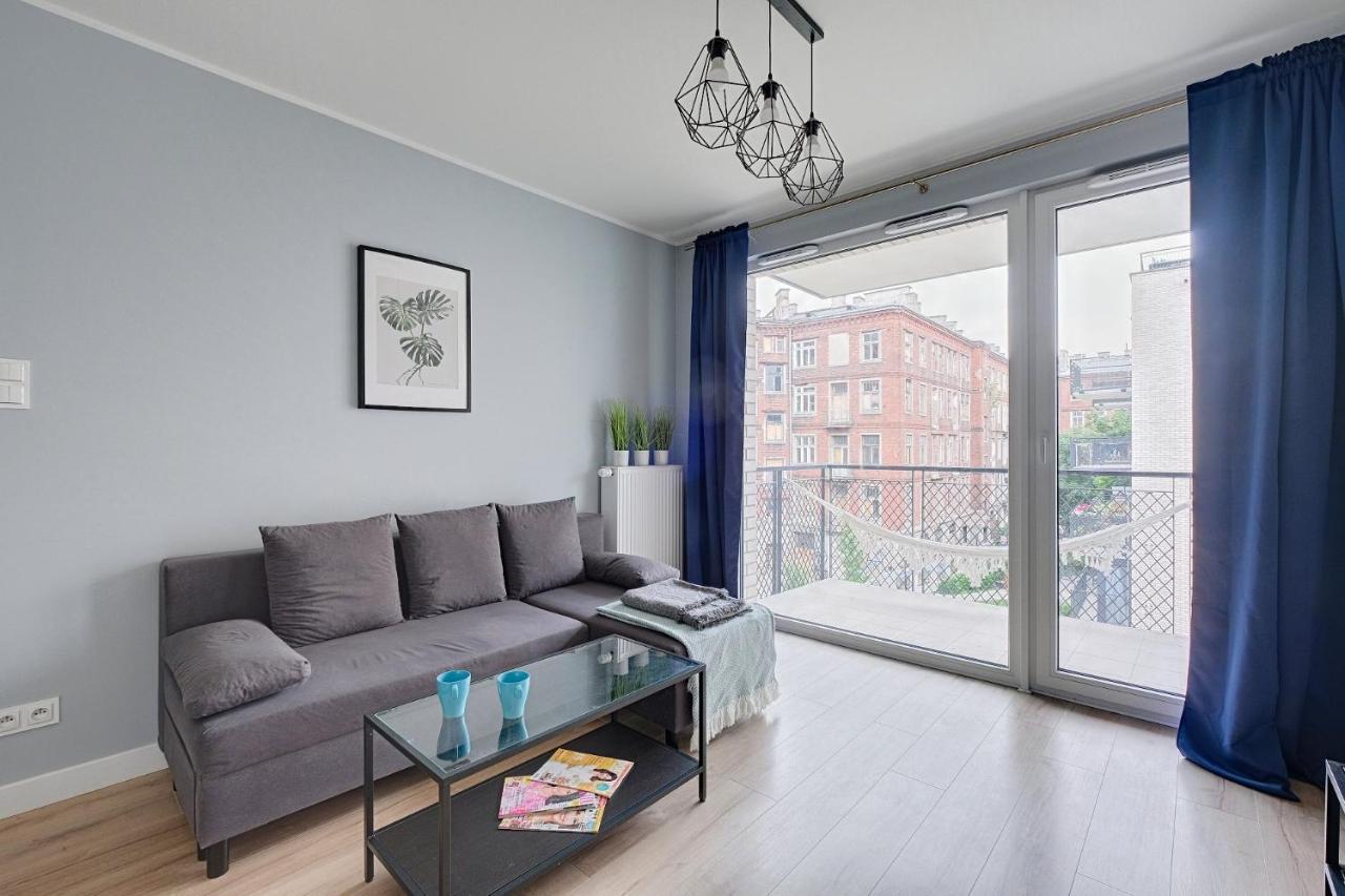 2Br Apt Strzelecka 24 With Balcony Lejlighed Warszawa Eksteriør billede