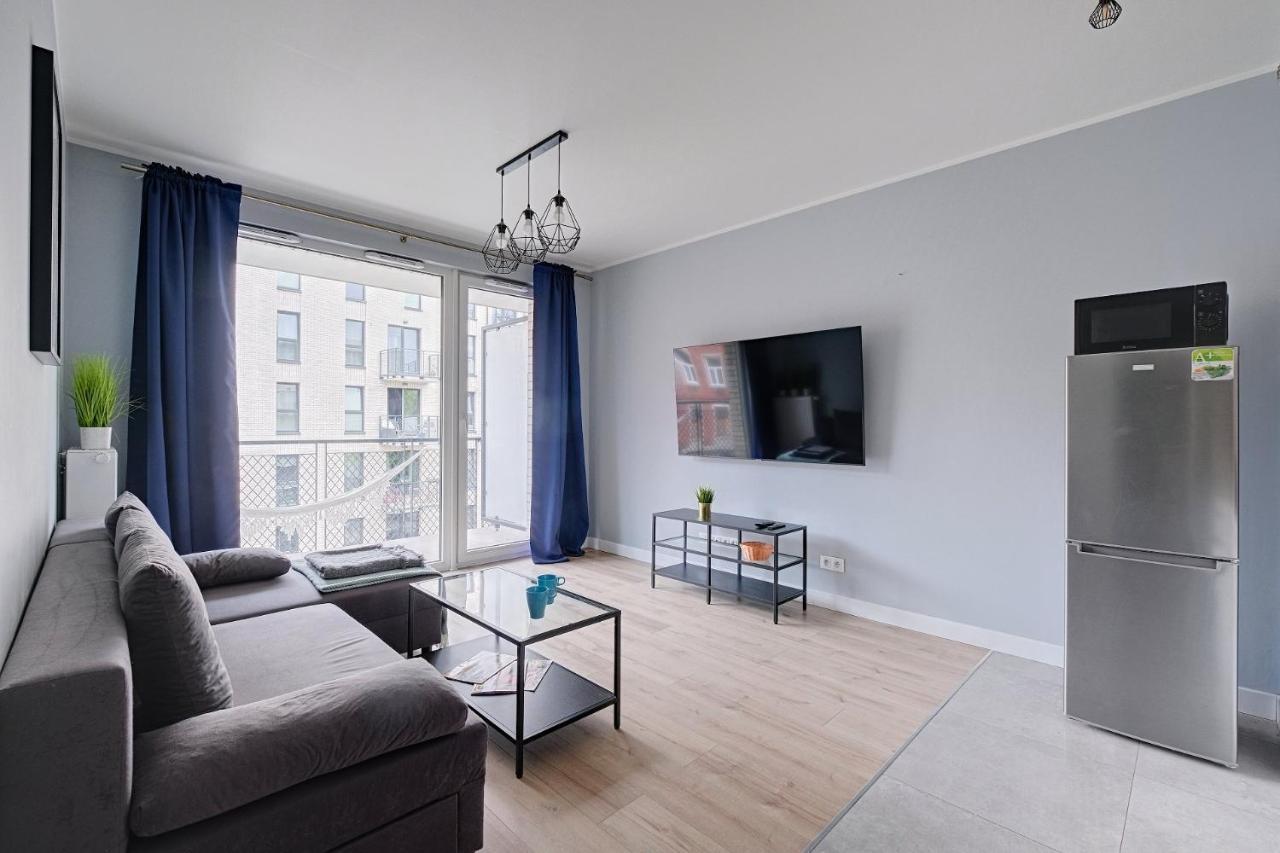 2Br Apt Strzelecka 24 With Balcony Lejlighed Warszawa Eksteriør billede